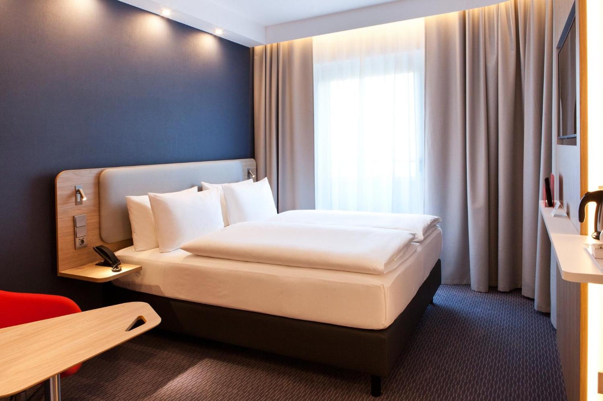 Holiday Inn Express - Goeppingen By Ihg Екстер'єр фото